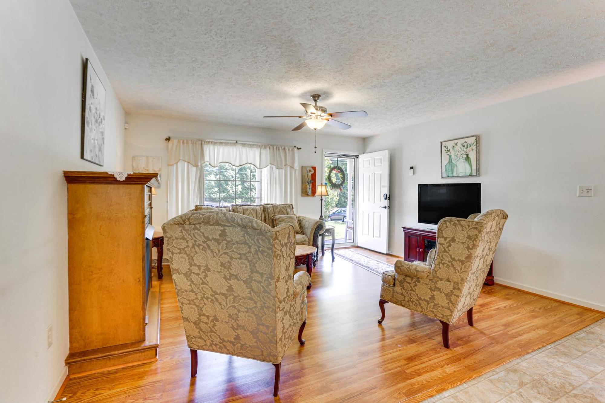 Chatham Getaway With Fireplace, Deck And Gas Grill! מראה חיצוני תמונה